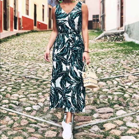 WHO WHAT WEAR Jumpsuit - Picture 2 of 7